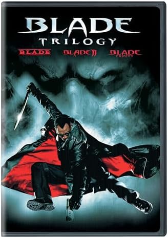 Amazon.com: The Crow (Collector's Series Boxed Set) : Vincent